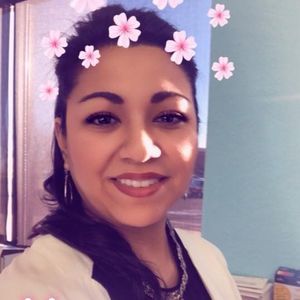 Meet your Posher, Elidia